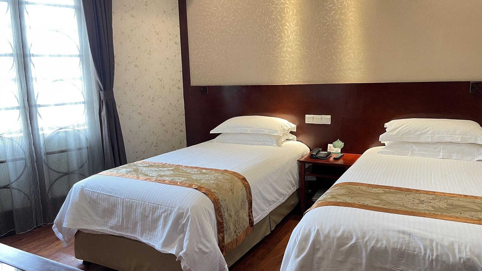 Seventh Heaven Hotel 3*