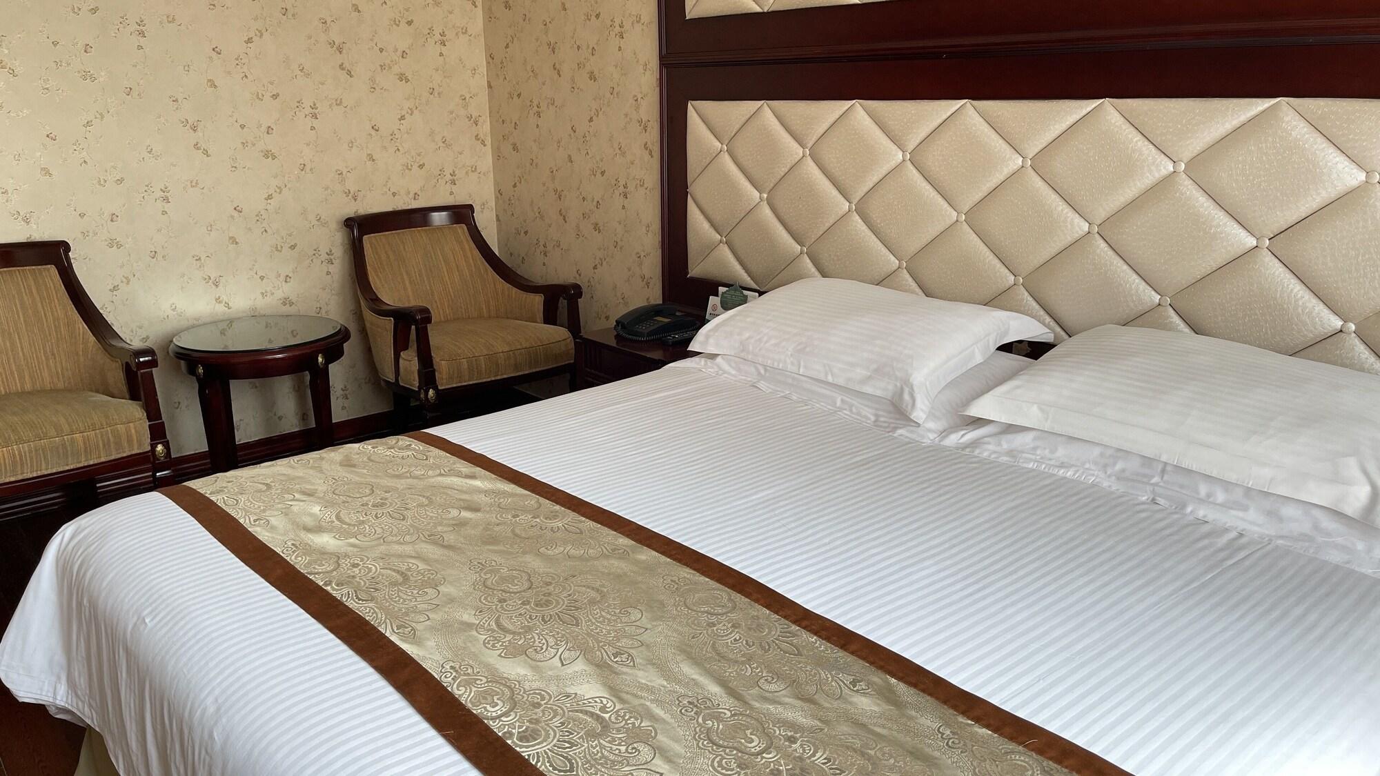 Seventh Heaven Hotel 3*